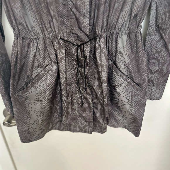 Simply Vera Vera Wang Lightweight Windbreaker Sz: XS - Picture 3 of 6